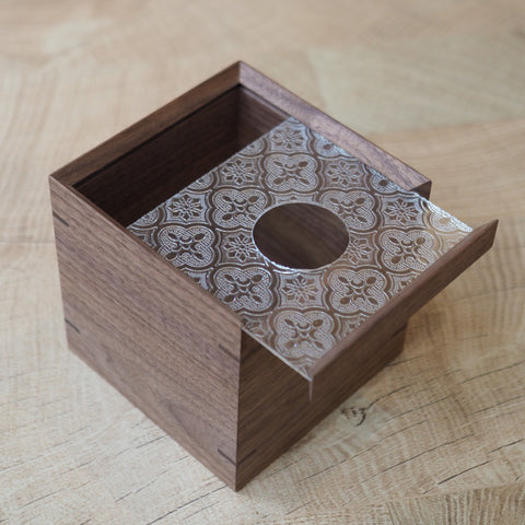 Burumu Tissue Cube 實木海棠花卷裝紙巾盒