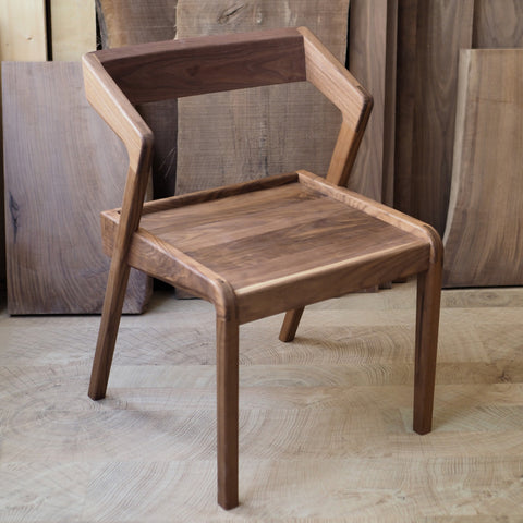 Burumu Kani Chair 實木椅子