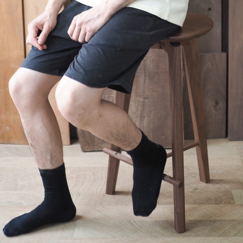 Burumu Kani Bar Stool 實木吧枱櫈／高櫈