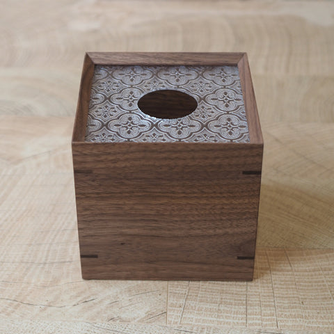 Burumu Tissue Cube 實木海棠花卷裝紙巾盒