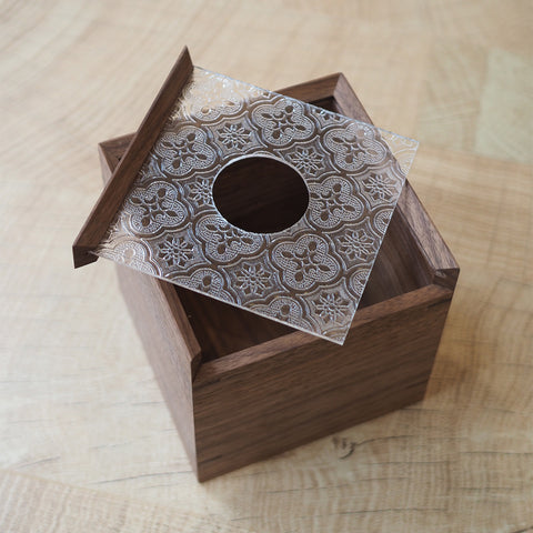 Burumu Tissue Cube 實木海棠花卷裝紙巾盒