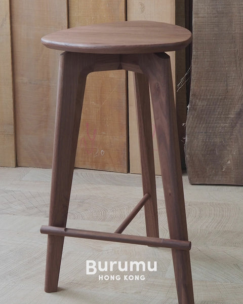 Burumu Kani Bar Stool 實木吧枱櫈／高櫈